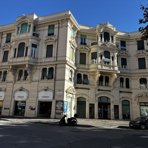 Attività commerciale Città